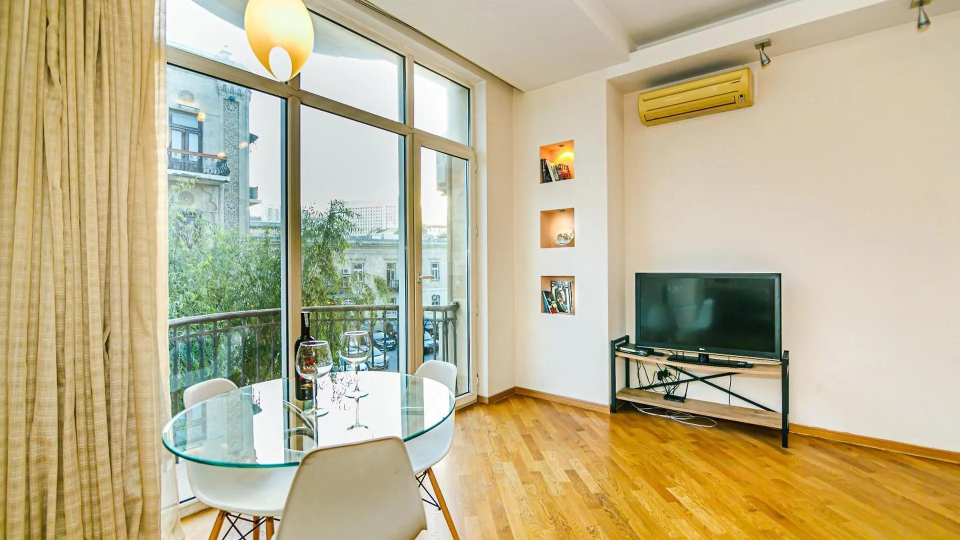 Boulevard Apartment By Baku Housing